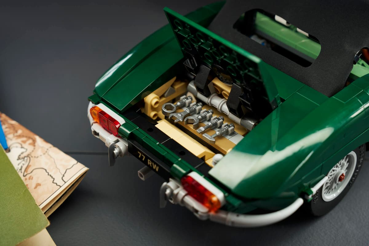 LEGO 11381 ICONS - Jaguar E-Type
